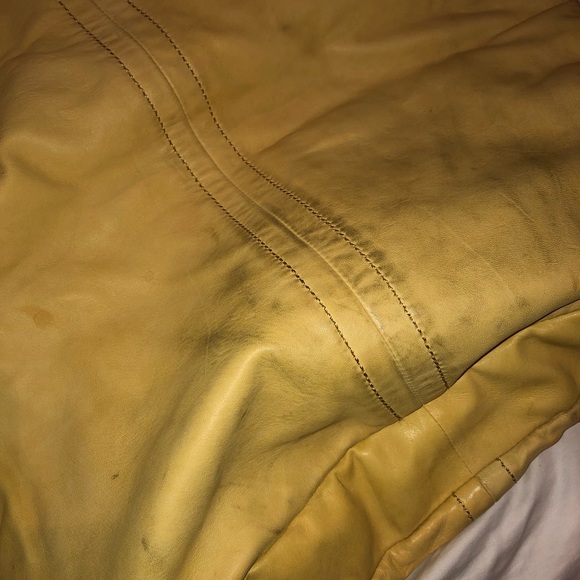 Unique 💯 Lamb Skin Gap satchel - Picture 8 of 8